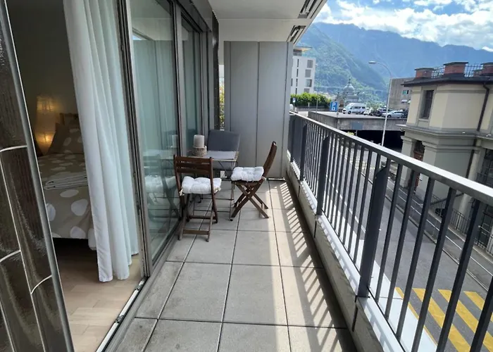 Studio Au Centre De *